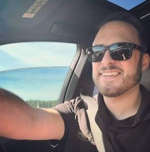 Meet your Posher, André